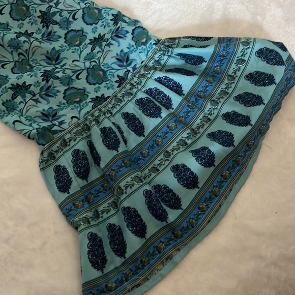 Size small two piece brand BOG collective - Picture 6 of 7